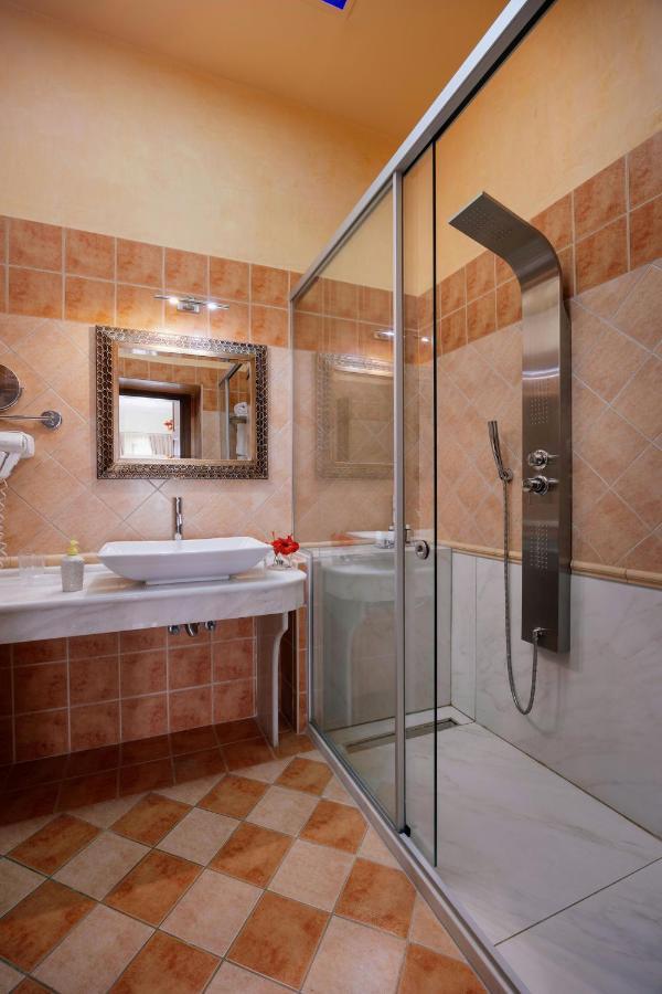 Casa Moazzo Suites And Apartments Rethymno Exteriör bild