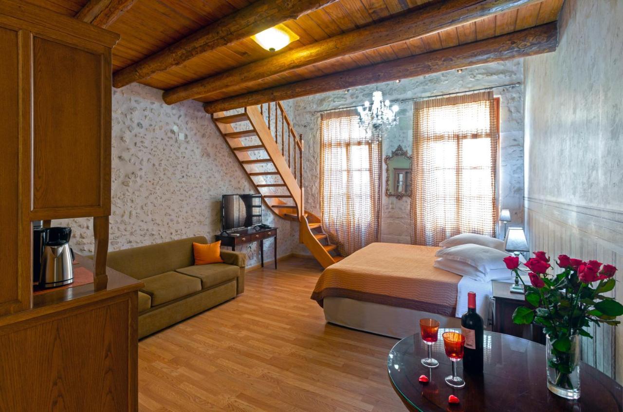 Casa Moazzo Suites And Apartments Rethymno Exteriör bild